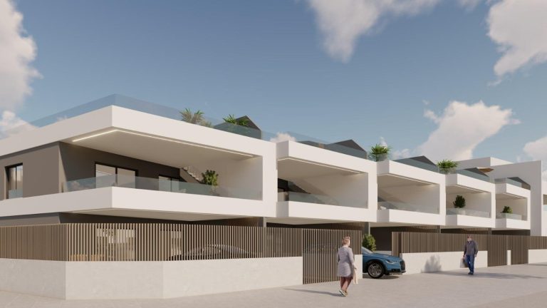 Nowe apartamenty i bungalowy na sprzedaż w Pilar de la Horadada w pobliżu plaży