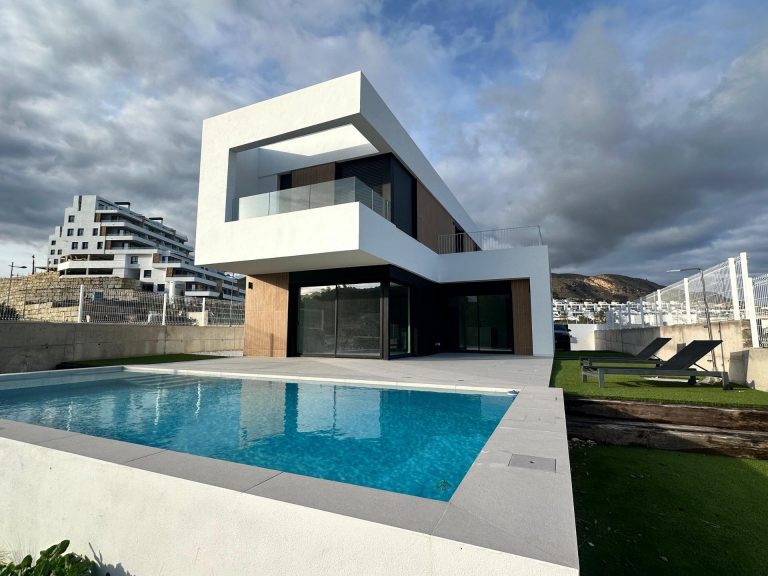 Nowoczesna, nowo wybudowana willa z prywatnym basenem w Finestrat na Costa Blanca