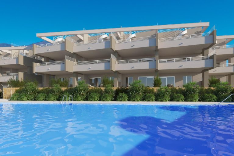 RYNEK PIERWOTNY KOMPLEKS MIESZKANIOWY W ESTEPONA GOLF
