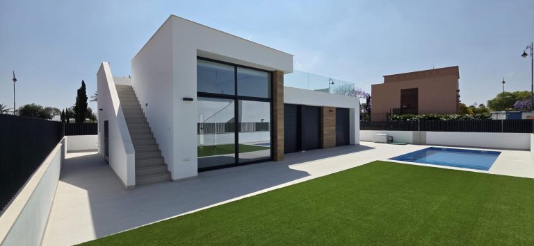NOWY BUDYNEK WILLE W CONDADO DE ALHAMA POLE GOLFOWE